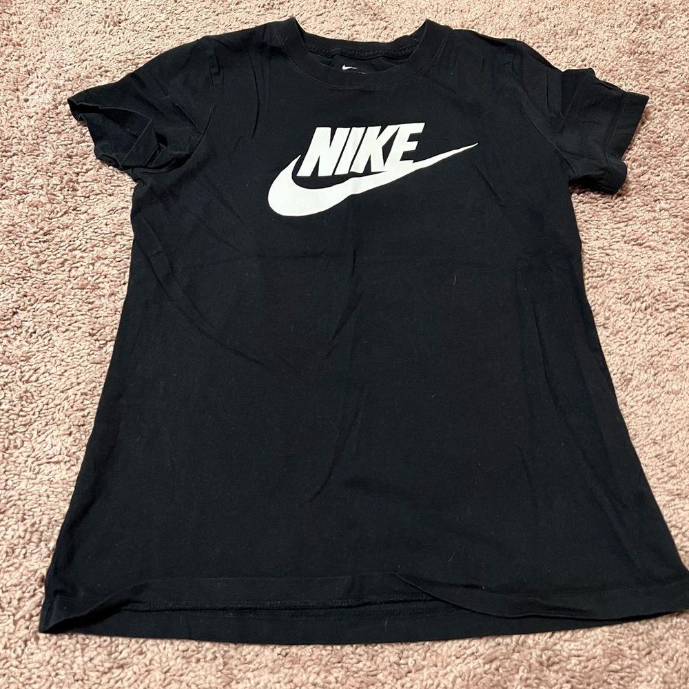 Women’s Black Nike Tee